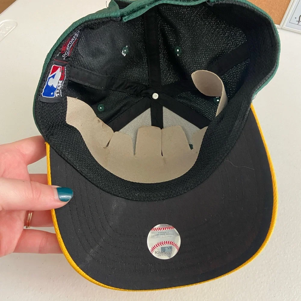 NWOT MLB Oakland Athletics youth baseball cap hat one size‎
